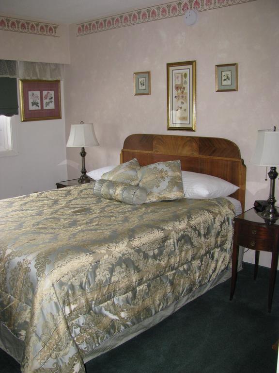 Billy Barker Casino Hotel Quesnel Buitenkant foto