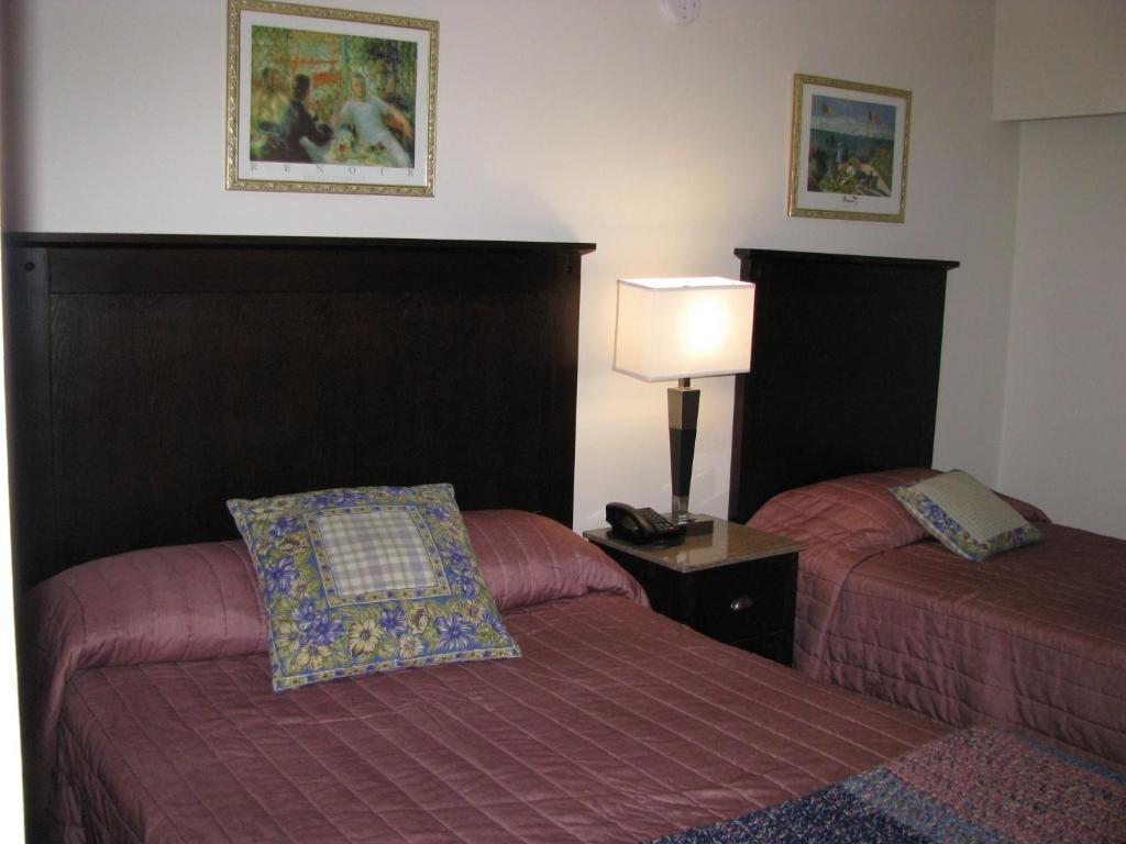 Billy Barker Casino Hotel Quesnel Buitenkant foto