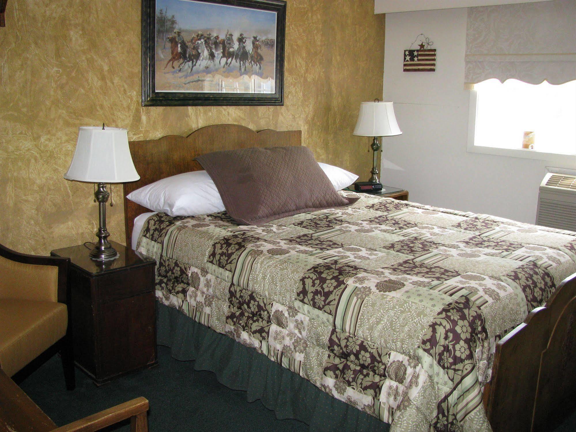 Billy Barker Casino Hotel Quesnel Buitenkant foto